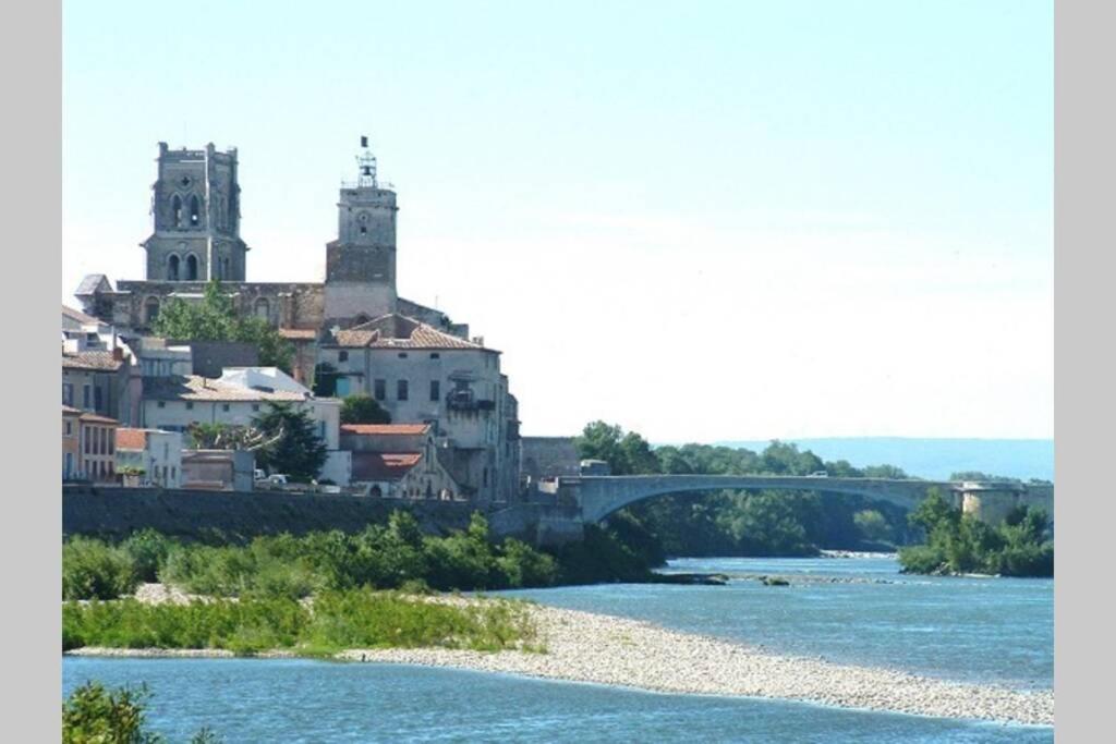 F1 Rez De Chaussee Au Coeur De Pont-Saint-Esprit Luaran gambar